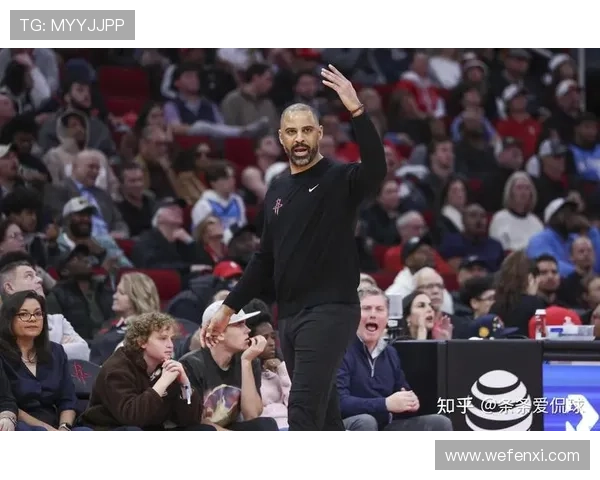 阿门·汤普森爆发助力火箭四连胜 强势表现点燃球队新篇章